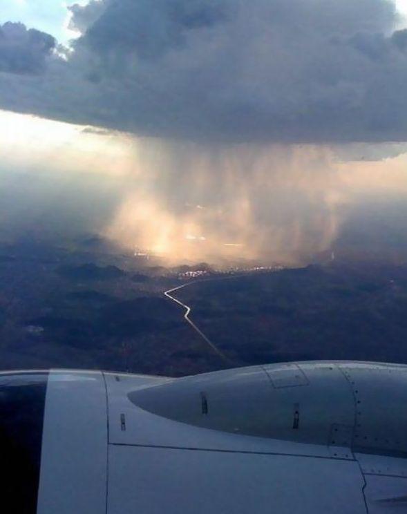 O fotografie MAGICĂ. Imaginea pe care unii oameni nu o văd nici măcar o dată în viaţă 132647