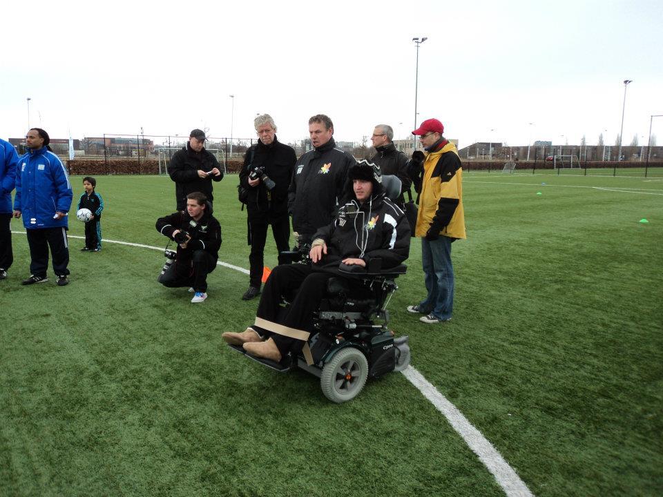 Mihai Neşu a inaugurat Şcoala de Fotbal de la Utrecht. Vezi imagini de la eveniment 133420