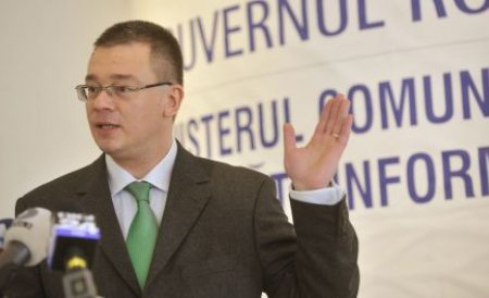 Premierul Ungureanu l-a demis pe Costin din postul de secretar de stat