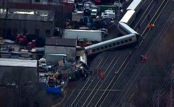 Trei morţi şi peste 40 de răniţi în Canada, în urma deraierii unui tren de pasageri