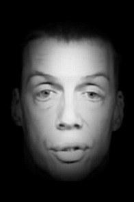 Aceasta este cea mai înfricoşătoare imagine pe care o poţi vedea. Ce se întâmplă cu omul care urcă aici  133611