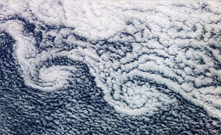 Bine aţi venit în Rai! Imagini UIMITOARE realizate la 12 kilometri deasupra solului  133617