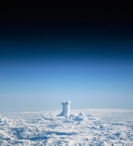 Bine aţi venit în Rai! Imagini UIMITOARE realizate la 12 kilometri deasupra solului  133623