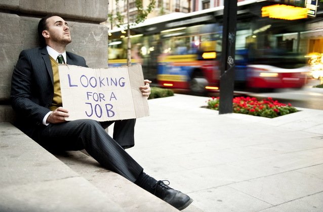 80% dintre şomeri preferă să rămână acasă decât să meargă la muncă. Vezi câţi bani ia cel mai bogat şomer