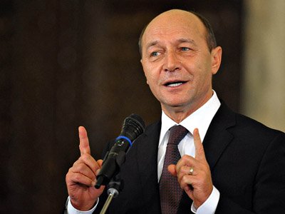 Traian Băsescu pleacă la Bruxelles pentru a semna Tratatul de guvernanţă fiscală