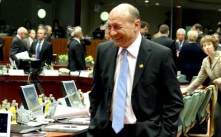 Băsescu: Olanda comite un abuz fără limite faţă de un stat membru