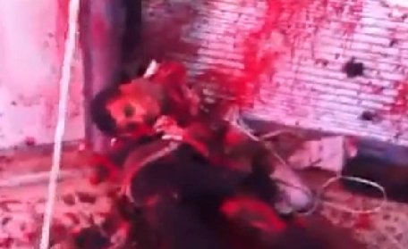Imagini şocante. Victime ale revoluţiei din Siria, decapitate cu sânge rece