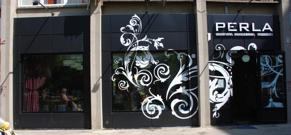 Cum arăta &quot;SALONUL GROAZEI&quot; înainte de atacul armat 134769