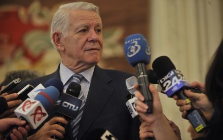 Directorul SIE, Teodor Meleşcanu, şi-a anunţat demisia din Senat