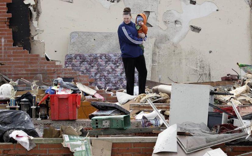 SUA, devastată de TORNADE. Un oraş a fost distrus în totalitate. 39 de oameni au murit 134818