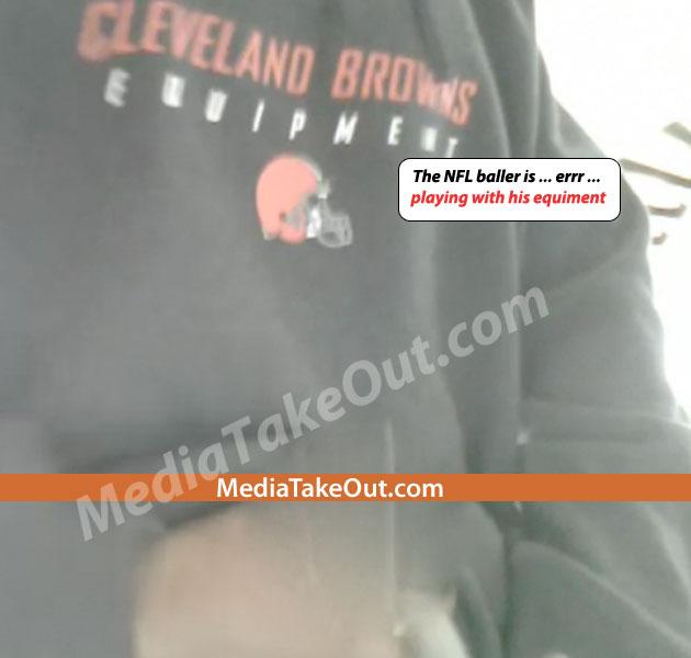 Idolul a sute de mii de femei, filmat gol puşcă în timp ce făcea cel mai ruşinos lucru. Măcar are un corp de invidiat 135224