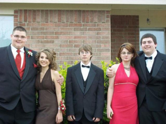 Dacă observi detaliul din această imagine înseamnă că eşti nefericit. Ce se întâmplă când singurătatea intră în viaţa ta 135468