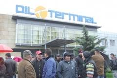 Angajaţii Oil Terminal Constanţa au intrat în grevă generală. Majorarea salarială, principala revendicare
