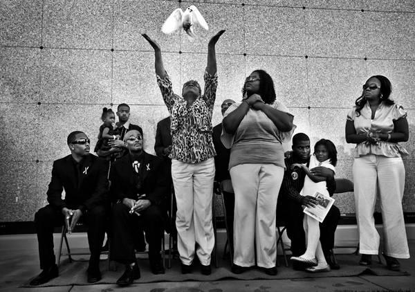 Oameni pentru care fericirea este adusă de moarte. Cele mai impresionante fotografii premiate cu Pulitzer 135891