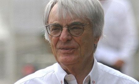 &quot;Oamenii din Formula 1 trebuie să renunţe la ochelarii cu lentile roz şi să strângă cureaua&quot;
