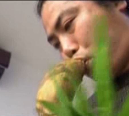Proprietarii unui restaurant din China fac instrumente de cântat din legume