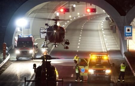 Accident de autocar în Elveţia: peste 28 de morţi, între care 22 de copii
