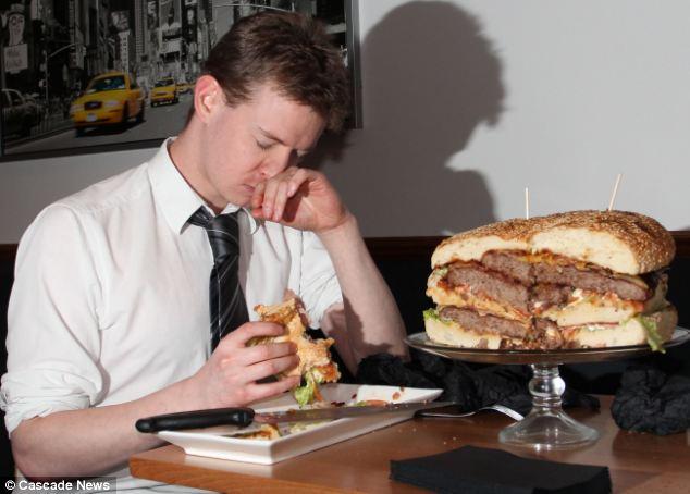 Interzis pofticioşilor! Un burger de Cartea Recordurilor, în meniul unui restaurant din Londra 136482