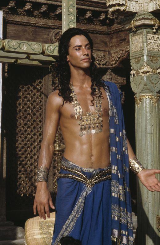 Nici cei mai înfocaţi admiratori nu îl mai recunosc. Actorul care a jucat în trilogia de 1,6 miliarde de dolari 136386