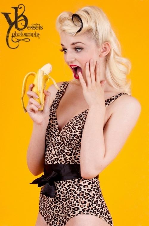 Scandal la Casa Regală, după ce s-a dezbrăcat COMPLET! 136342