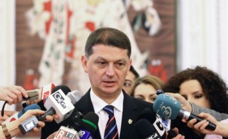 Măsuri drastice la MAI. Ministrul Berca l-a concediat pe consilierul Chesnoiu 