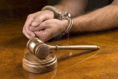 Vicepreşedintele Curţii de Apel din Timişoara a fost reţinut pentru 24 de ore, după audierile de la DNA