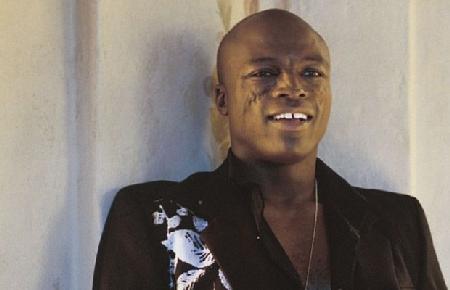 INEDIT! De la McDonald's la Hollywood. Vezi ce vedete şi-au început cariera la fast-food 136880