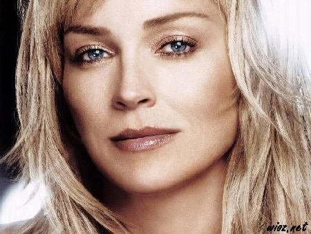 INEDIT! De la McDonald's la Hollywood. Vezi ce vedete şi-au început cariera la fast-food 136882