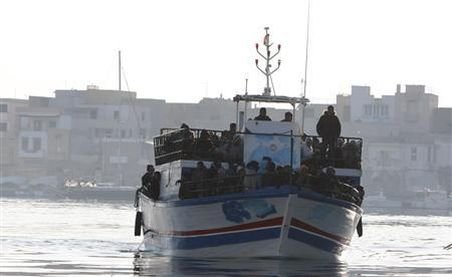 Insula italiană Lampedusa: Cinci morţi descoperiţi într-o ambarcaţiune cu imigranţi clandestini