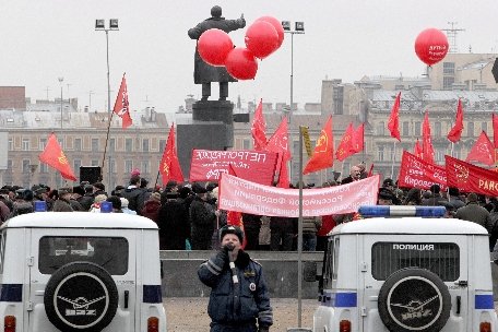 Rusia. Zeci de manfiestanţi arestaţi, înainte ca aceştia să participe la un protest neautorizat