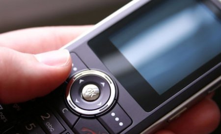 Un american a inventat aplicaţia care blochează apelurile, mailurile şi SMS-urile pe un telefon mobil