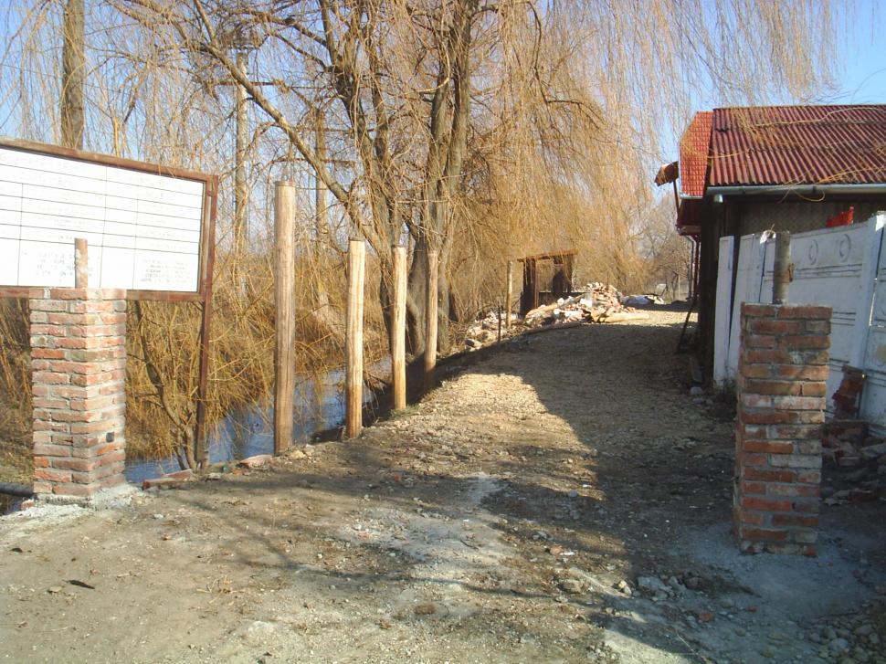 Cine pune de fapt mâna pe fondurile europene. Proiecte lăsate în paragină, banii băgaţi în buzunarele adânci ale &quot;şmecherilor&quot; 137147