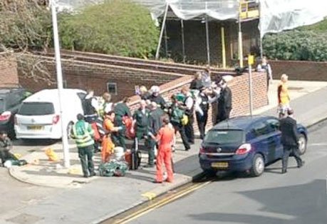 Explozie la o secţie de poliţie din Londra. Şapte persoane au fost rănite