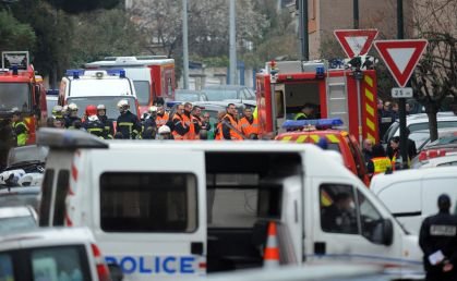 Atacatorul din Toulouse avea în plan să ucidă din nou. Bărbatul nu a fost încă prins de forţele speciale