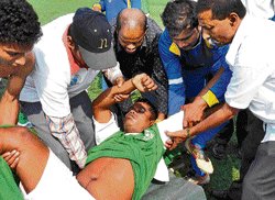 India: Un fotbalist al echipei Bangalore Mars a murit pe teren, în timpul unui meci cu South Western Railway