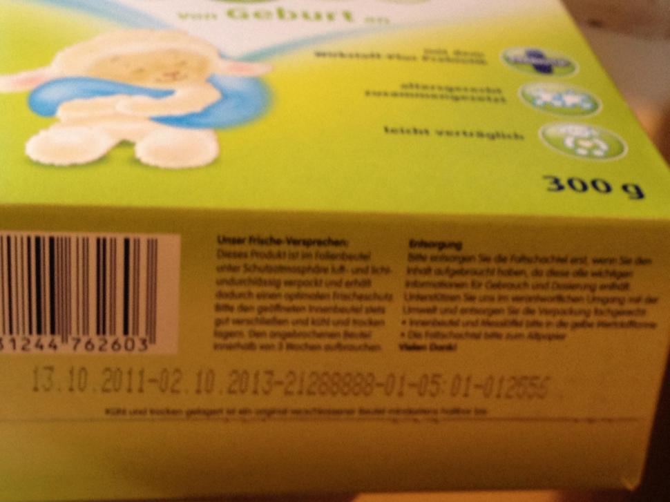 &quot;Surpriza&quot; mişcătoare pe care o mămică a găsit-o în cutia cu lapte praf. Nici hrana bebeluşilor nu mai e sigură 138481