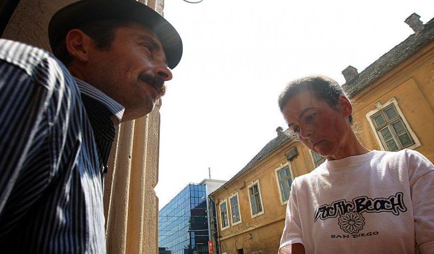 Soţia bărbatului tranşat de Carmen Bejan vrea să-i crească copilul: “Eu îl cresc. Să nu ajungă pe străzi!” 138713