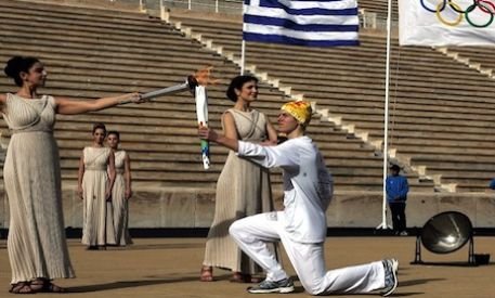 Cum a făcut rost de bani Grecia pentru ştafeta torţei olimpice pe teritoriul elen