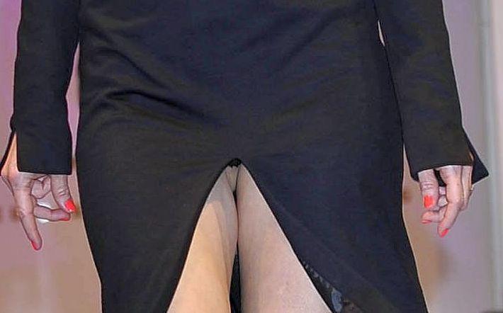 Era o anonimă până când a apărut îmbrăcată aşa. Rochia la care niciun bărbat nu a rămas indiferent 138834