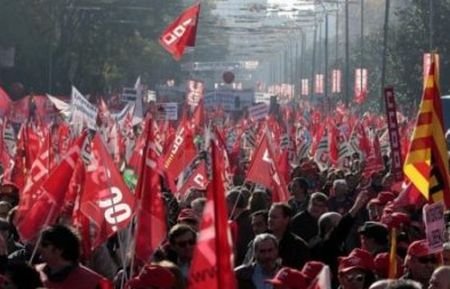 Spania, paralizată de greva sindicaliştilor. Oamenii protestează faţă de reforma legislaţiei muncii şi măsurile de austeritate