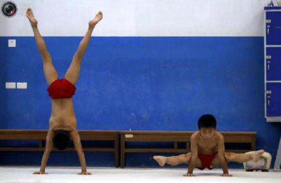 Chinuie copiii pentru faima ţării. Cum se pregătesc chinezii pentru Jocurile Olimpice din 2020 139369