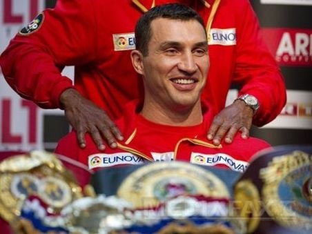 Un gest lăudabil! A plătit un milion de dolari pentru medalia lui Klitschko, dar i-a lăsat-o sportivului