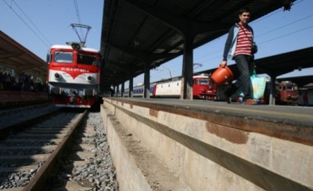 Grevă spontană la CFR Infrastructură. Circulaţia a cinci trenuri de călători, între care două internaţionale, afectată de grevă