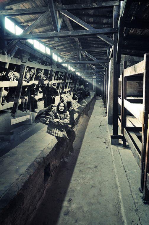 Fantomele de la Auschwitz. Locul unde moartea se simţea ca acasă. &quot;Mama a fost trimisă în stânga. Nu am mai văzut-o niciodată&quot; 140057