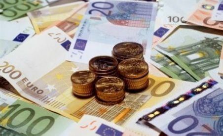 Firmele vor plăti TVA pentru venituri de peste 50.000: Consiliul UE a aprobat solicitarea României de creştere a pragului