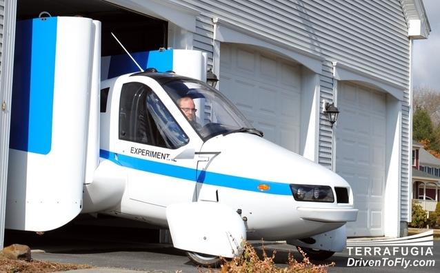 Maşina zburătoare, foarte aproape de a deveni realitate: Ar putea fi comercializată din 2013 140072