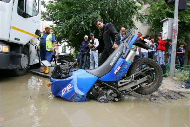 Străinii ne arată din nou cu degetul. Gropile &quot;made in România&quot; vor ajunge brand de ţară 140013