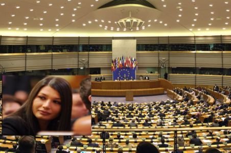 17 eurodeputaţi români au votat rezoluţia care cere României recunoaşterea independenţei Kosovo. EBA a spus &quot;DA&quot; dintr-o eroare tehnică