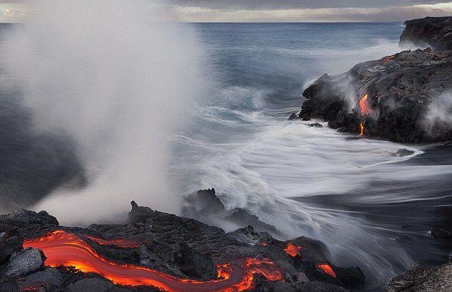 Imagini spectaculoase! Şi-a riscat viaţa pentru a realiza fotografii cu vulcanul activ Kilauea  140295