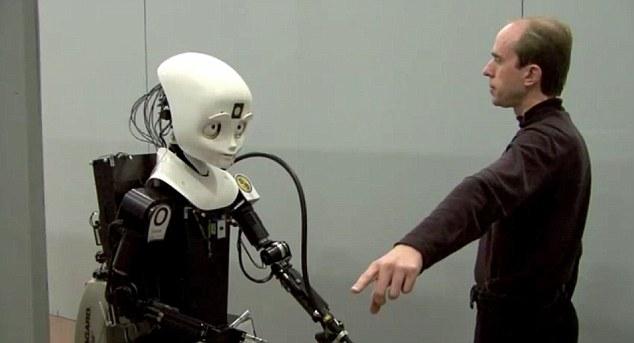 S-a inventat robotul-pompier. Ţi-ai lăsa viaţa în &quot;mâinile&quot; lui? 140311